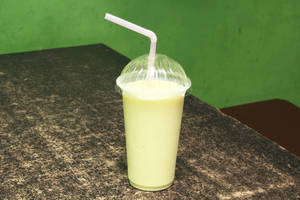 Pineapple Milkshak (300 Ml)