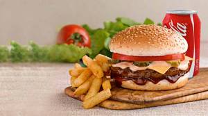 Spicy Chicken Burger + French Fries + Coke (200 Ml)