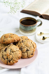Made In Chelsea Cookie