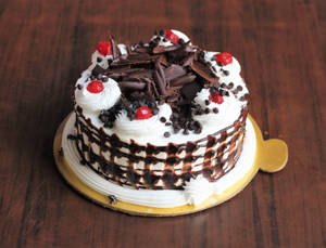 Eggless  Blackforest With Nuts