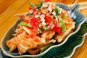 Som Tum Tood Salad