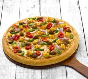 Barbeque Paneer Pizza