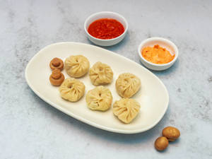 Mushroom Cheese Momos (6 Pcs)