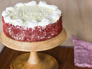 Red Velvet White Forest Cake [half Kg]