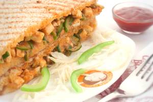 Tandoori paneer sandwich