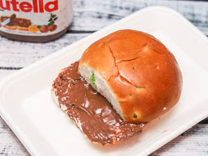 Nutella Bun Maska