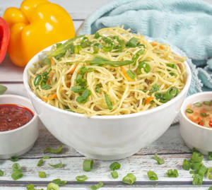 Veg Hakka Noodles