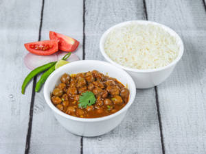 Chole + Chawal Or Jira Rice or Tawa Roti (4 Pcs)