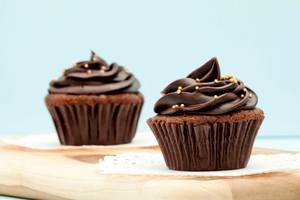 Chocolate Cupcake (Medium)