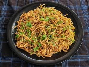 Veg Hakka Noodles