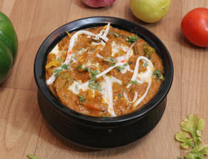 Paneer Maratha (Spicy)