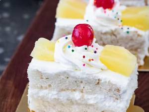 Pineapple Pastry