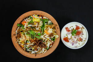 Hyderabadi Dum Vegetable Biryani (served With Raita)