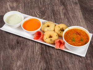 Idli Vada Plate