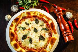 11" Quattro Formaggi Pizza