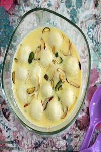 Angoor Basundi