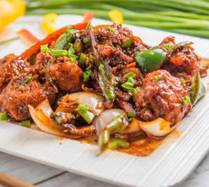 Boneless Chilli Chicken Dry