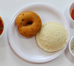 Idli Vada (2 Pcs)