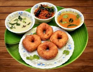 Medu Vada (4 Pcs)                     