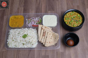 Methi Mutter Masalathali