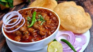 CHOLA  BHATURA