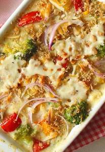 Chicken Tettrazini  Alfredo Cheese Sauce, Baked With Exotic Veggies,Spaghetti,Mozzarella,Cheddar