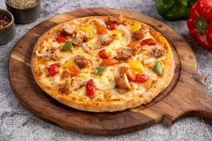 Tandoori Chicken Tikka Pizza
