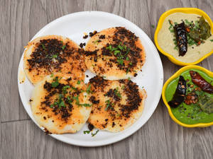 Ghee Karam Idly (4 Pcs)         