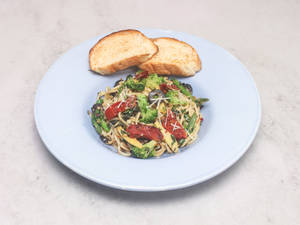 Vegetable Spaghetti Aglio E Olio