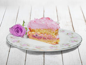 English Rose Cake 