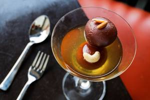 Gulab Jamun (4 Pcs)