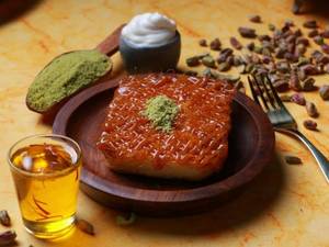 Crunchy Caramel Kunafa