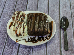 Brownie with Vanilla Ice cream