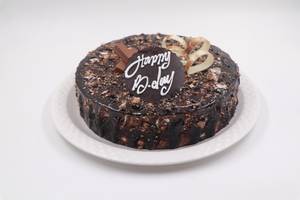 Chocolate crunch kitkat cake
