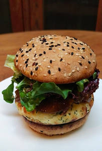 Cottage Cheese Burger ( V )