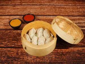 Chicken Cheese Steam Momos ( 8 Pieces )
