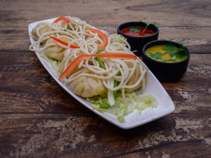Fried Chow Mein Momos (8 Pcs) ( Red Chutney + Mayonnaise )