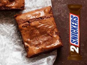 Snickers Gooey Brownie