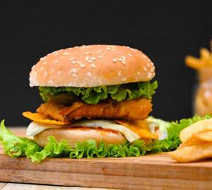 Crunchy Paneer Burger 