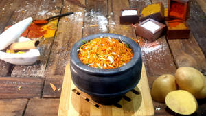 Hr Dum Aloo Matka Biryani