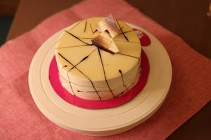 Milk And Hezelnut Cake