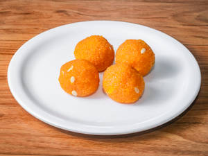 Motichur Laddu