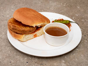 Crispy Vada Pav