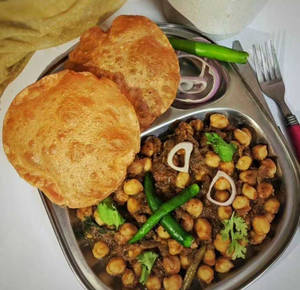Chole Puri [4piece]