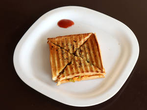 Masala Paneer Grill Sandwich
