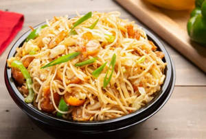 Chicken Hakka Noodles