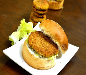 Classic Falafel Burger(veg)
