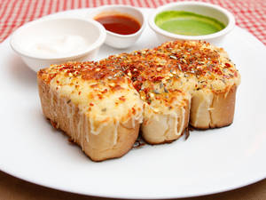 Garlic Cheese Bread