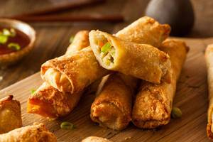 Chicken Spring Roll (6 Pcs)