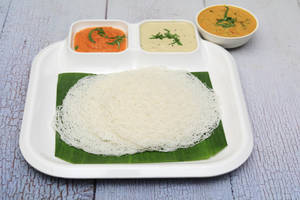 Idiyappam [3 pcs] With Kurma